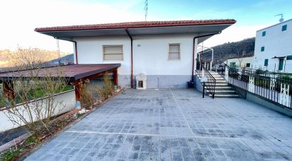 Villa 9 locali di 155 m² in Prezza (67030)