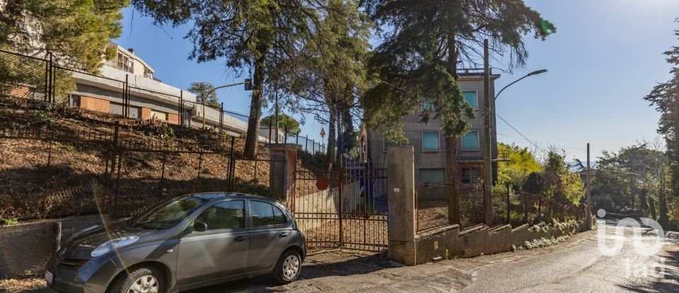 Casa indipendente 12 locali di 480 m² in Osimo (60027)