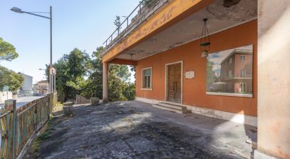 Casa indipendente 12 locali di 480 m² in Osimo (60027)