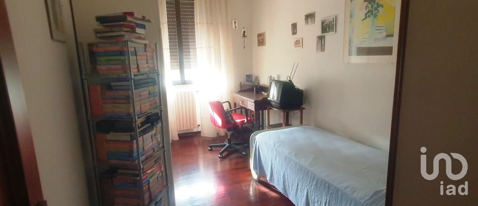 Townhouse 8 rooms of 234 m² in San Costanzo (61039)