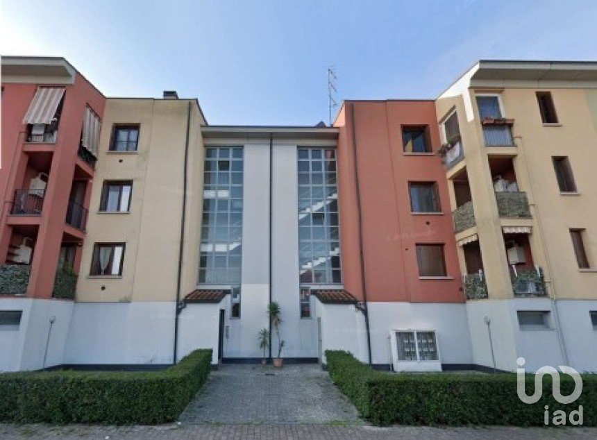 Two-room apartment of 87 m² in Parma (43126)