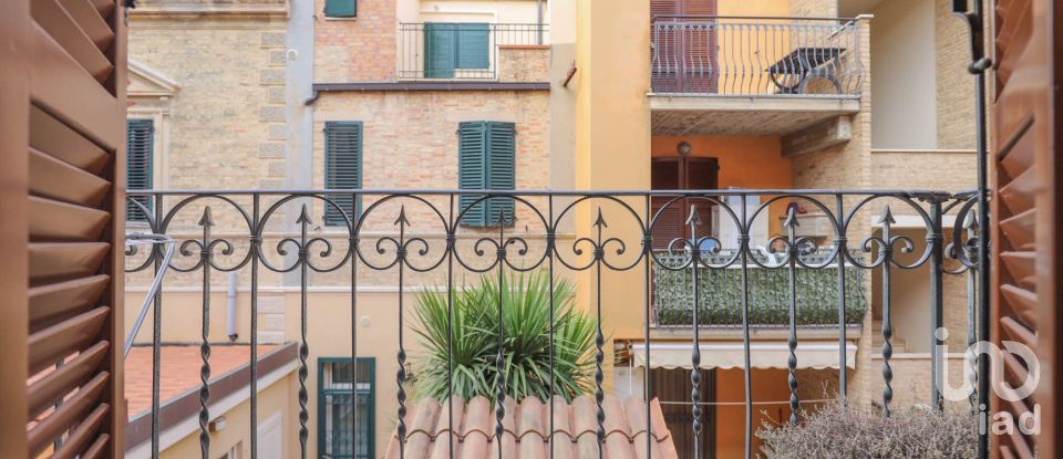 Casa indipendente / Villa 10 locali di 202 m² in Porto Recanati (62017)