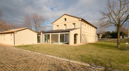 Casa indipendente 12 locali di 311 m² in Jesi (60035)