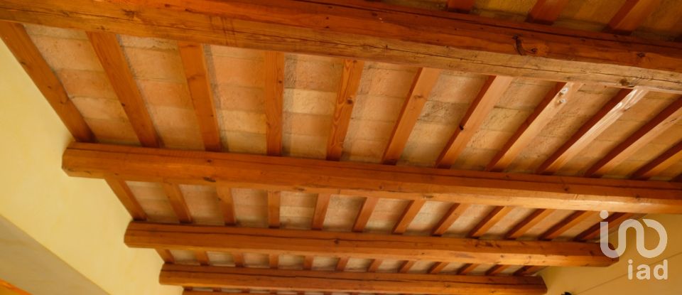 Casa indipendente 12 locali di 311 m² in Jesi (60035)