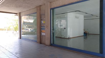 Negozio / locale commerciale di 115 m² in Giulianova (64021)