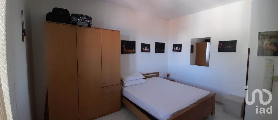 Farm 4 rooms of 190 m² in - (87030)