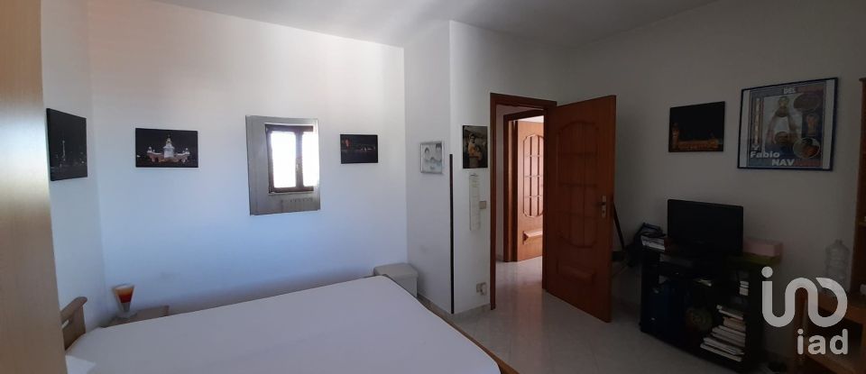 Farm 4 rooms of 190 m² in - (87030)