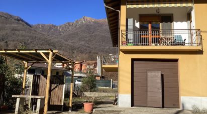 Casa indipendente 6 locali di 175 m² in Casale Corte Cerro (28881)