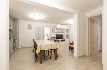 Casa 8 locali di 200 m² in Osimo (60027)