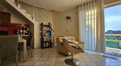 Duplex 9 rooms of 77 m² in Pineto (64025)