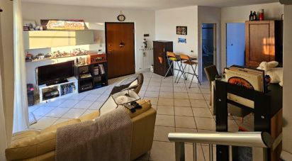 Duplex 9 locali di 77 m² a Pineto (64025)