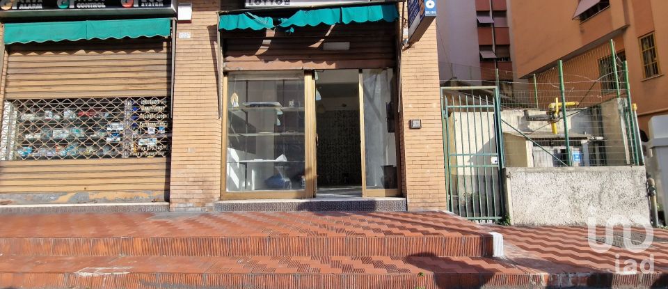 Shop / premises commercial of 60 m² in Genova (16162)
