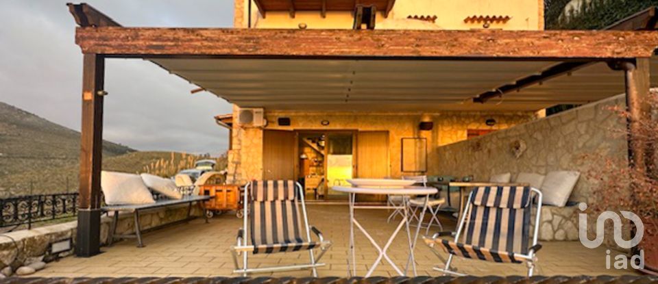Villa 5 locali di 155 m² in Sperlonga (04029)