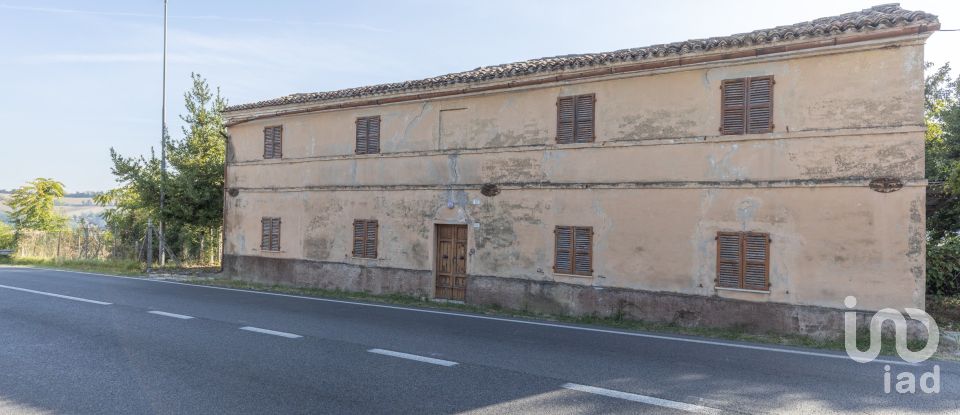 Casa indipendente 6 locali di 138 m² in Osimo (60027)
