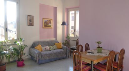 Appartamento 5 locali di 110 m² a Meda (20821)