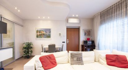 Three-room apartment of 140 m² in Paderno Dugnano (20037)