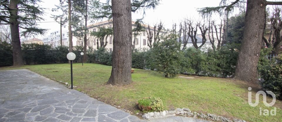 Trilocale di 140 m² a Paderno Dugnano (20037)