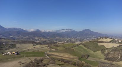 Casa di paese 4 locali di 102 m² in Fabriano (60044)