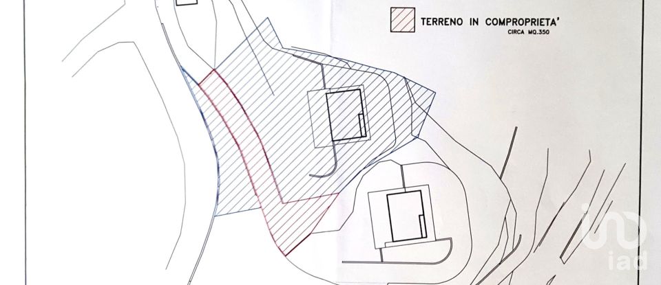 Casa indipendente 8 locali di 350 m² in Serra Riccò (16010)