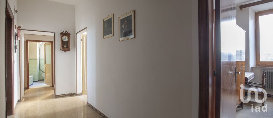 Appartamento 7 locali di 135 m² a Mogliano (62010)