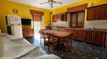 Casa indipendente 6 locali di 190 m² in - (87030)