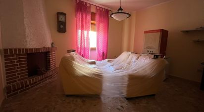 Casa indipendente 6 locali di 190 m² in - (87030)