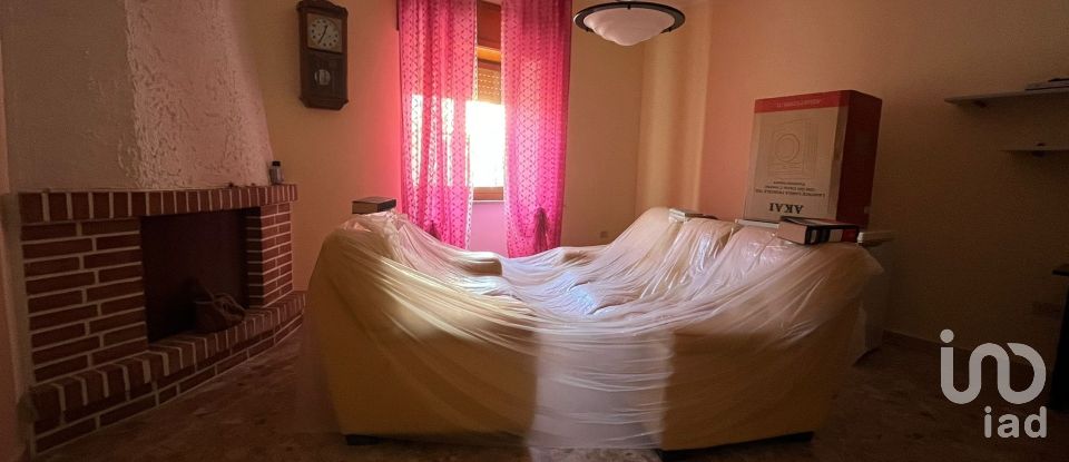 Casa indipendente 6 locali di 190 m² in - (87030)