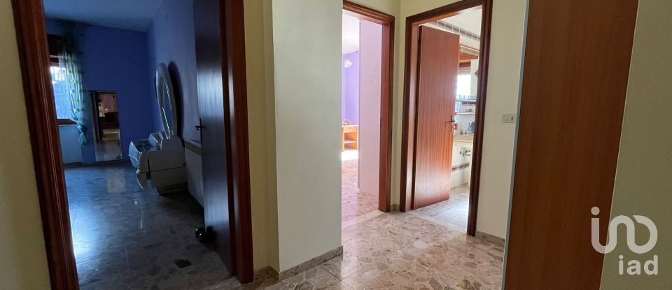 Casa indipendente 6 locali di 190 m² in - (87030)