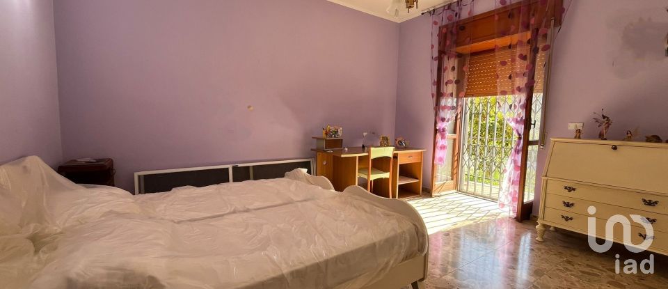 Casa indipendente 6 locali di 190 m² in - (87030)