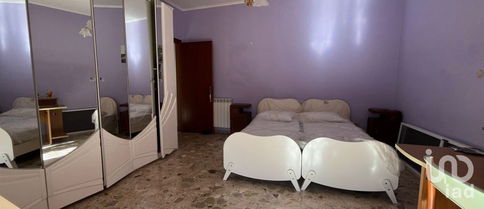 Casa indipendente 6 locali di 190 m² in - (87030)