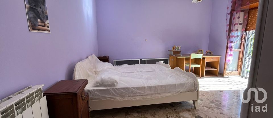 Casa indipendente 6 locali di 190 m² in - (87030)