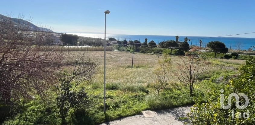 Casa indipendente 6 locali di 190 m² in - (87030)