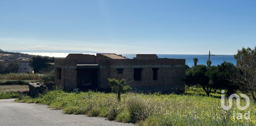 Casa indipendente 6 locali di 190 m² in - (87030)