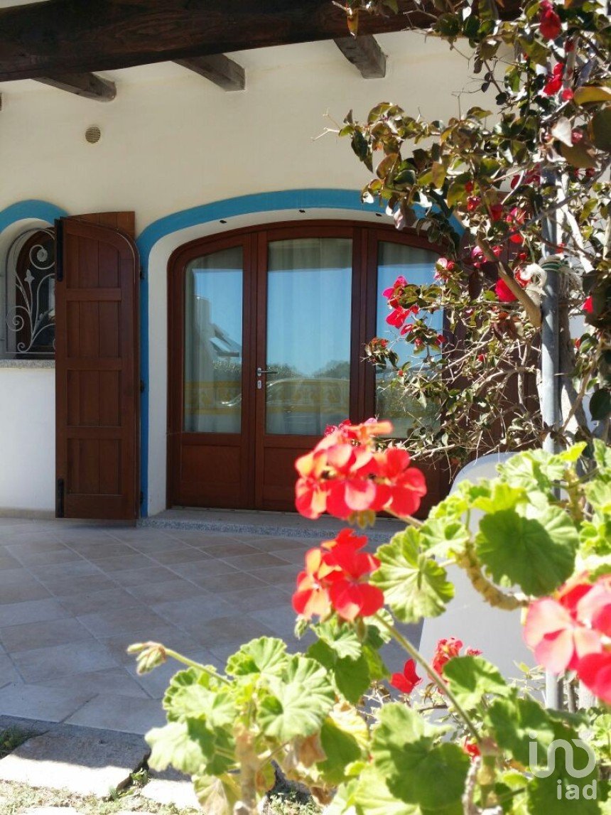 Casa indipendente / Villa 4 locali di 93 m² in Santa Teresa Gallura (07028)