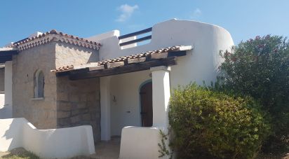 Casa indipendente / Villa 4 locali di 93 m² in Santa Teresa Gallura (07028)