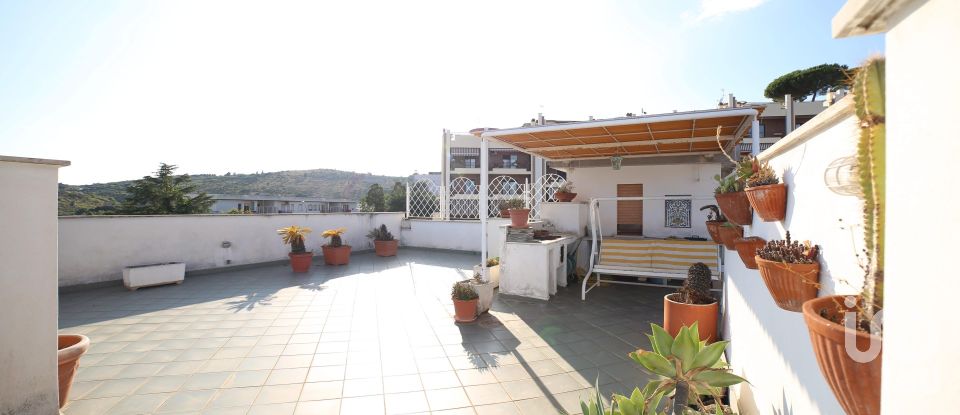 Loft 5 rooms of 135 m² in Gaeta (04024)