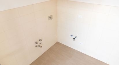 Three-room apartment of 80 m² in Roma (00125)