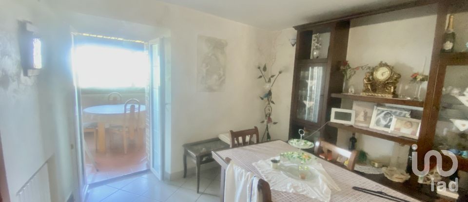 Casa di paese 6 locali di 220 m² in Montedinove (63069)