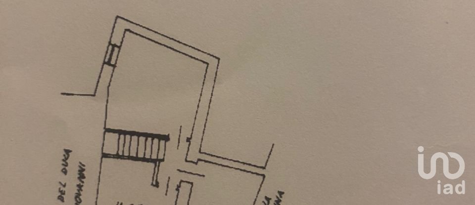 Casa di paese 6 locali di 220 m² in Montedinove (63069)