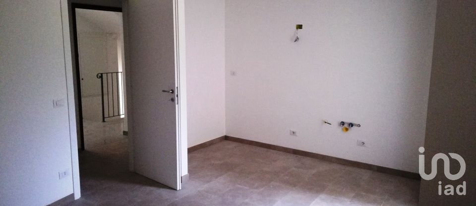 Two-room apartment of 60 m² in Cerreto d'Esi (60043)