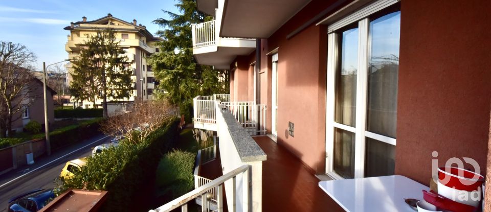 Three-room apartment of 95 m² in Seveso (20822)