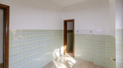 Building 5 rooms of 88 m² in Isola del Gran Sasso d'Italia (64045)