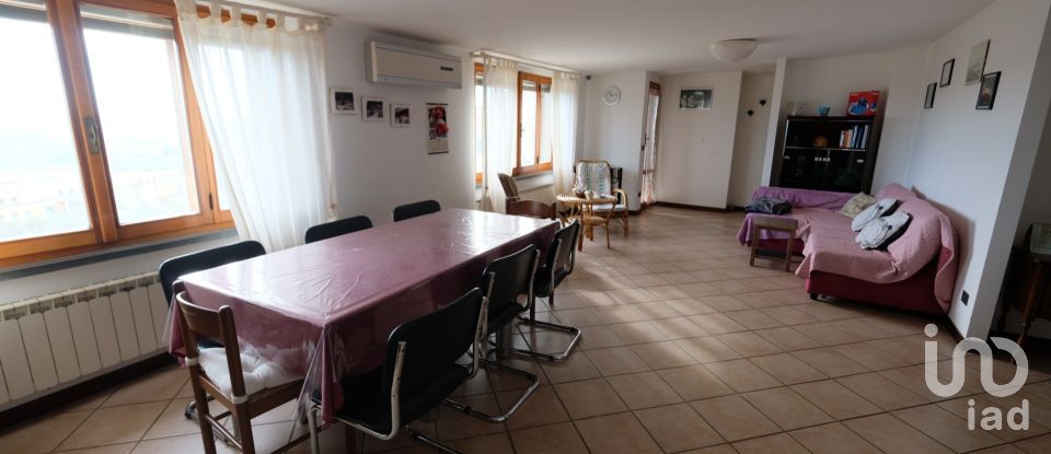 Farm 11 rooms of 330 m² in Belvedere Ostrense (60030)