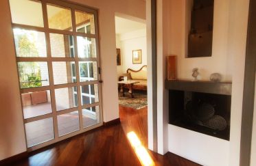 Casale 10 locali di 320 m² in Mondolfo (61037)