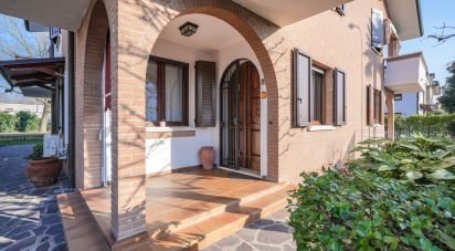 Villa a schiera 5 locali di 176 m² in Copparo (44034)