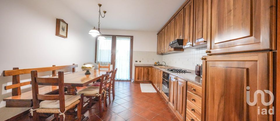 Traditional house 5 rooms of 176 m² in Copparo (44034)