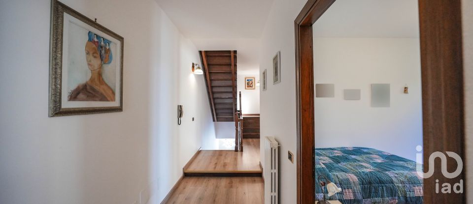 Traditional house 5 rooms of 176 m² in Copparo (44034)