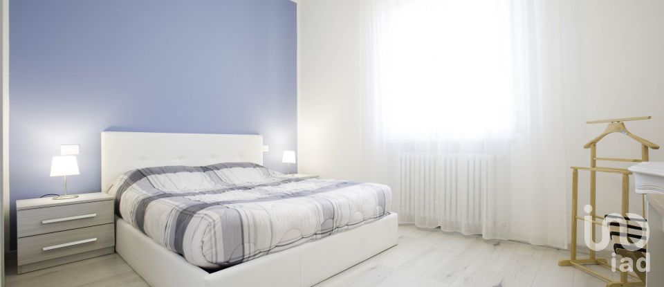 Three-room apartment of 97 m² in Peschiera del Garda (37019)