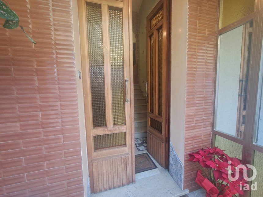 Villa Bifamiliare 8 locali di 295 m² in Costa di Rovigo (45023)