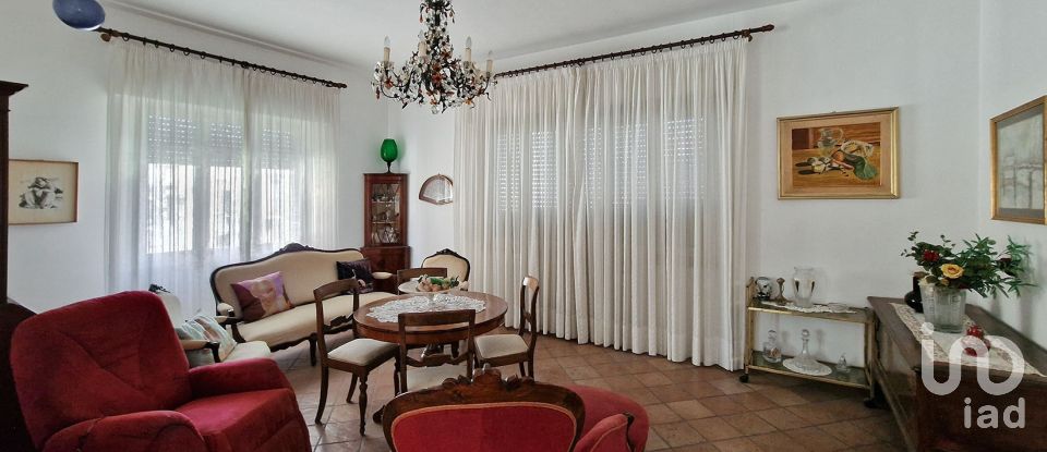 Appartamento 8 locali di 160 m² a Sant'Elpidio a Mare (63811)